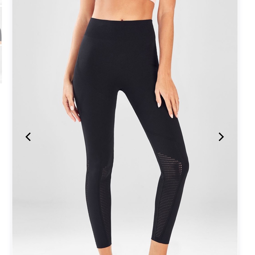 Workout leggings. With fun cutouts